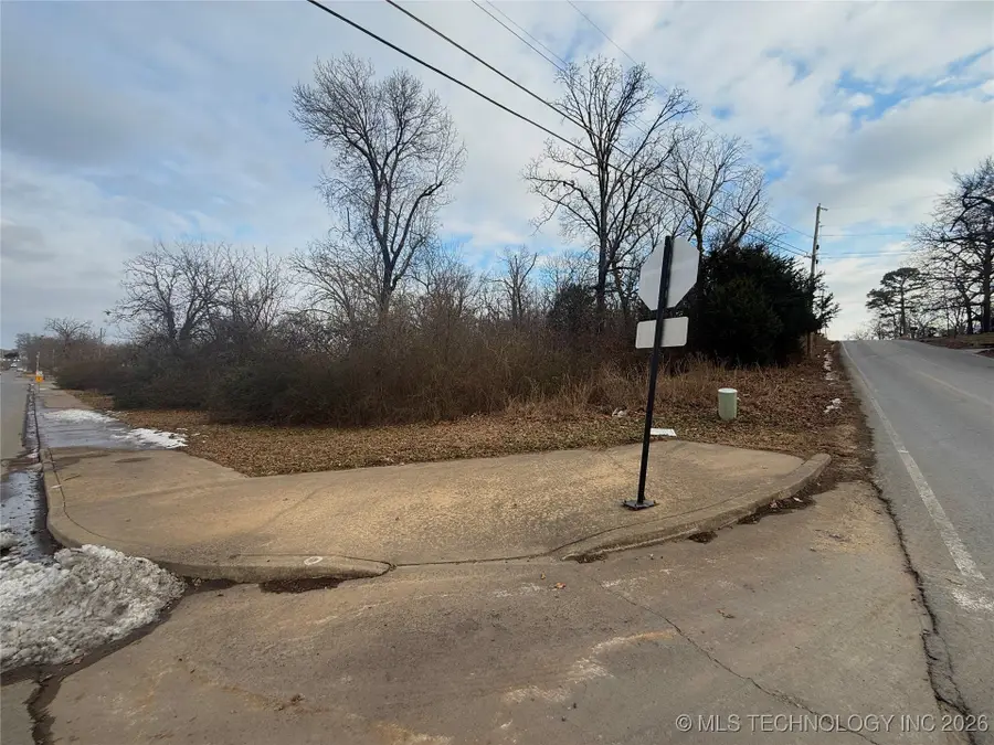 450 W Allen Road, Tahlequah, OK 74464 - Image #2