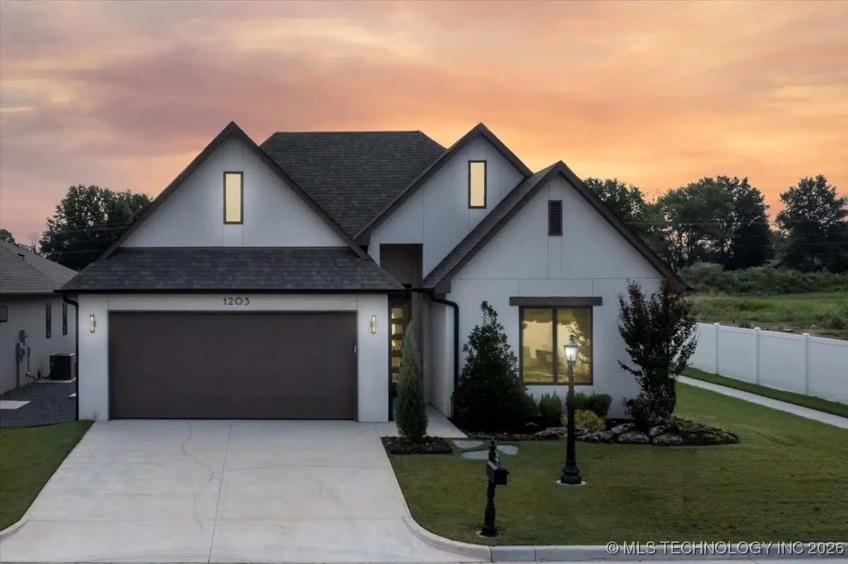 1203 N 71st Place, Broken Arrow, OK 74014 - #1