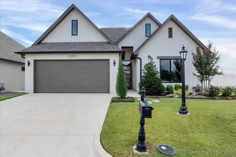 1203 N 71st Place, Broken Arrow, OK 74014 - #2