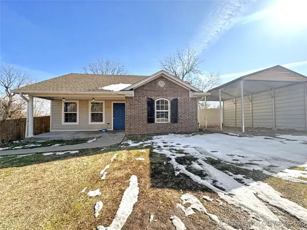 305 S Moccasin Avenue, Tahlequah, OK 74464