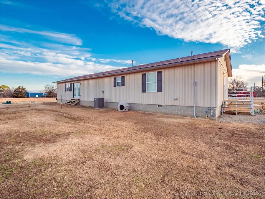 609 1st Street, Pittsburg, OK 74560 - #3