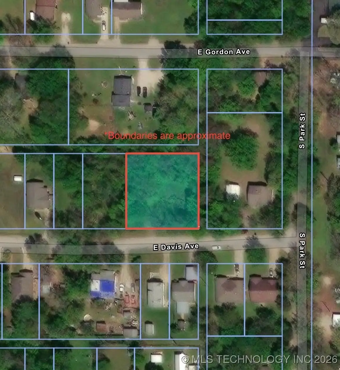 121 E Davis Avenue, Sapulpa, OK 74066 - #1