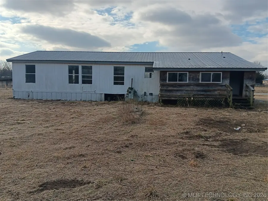 425 N Sun Prairie Street, Pryor, OK 74361 - #3