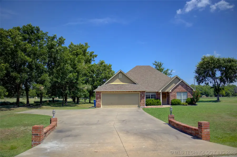 1709 Caddo Street, Oologah, OK 74053 - #2