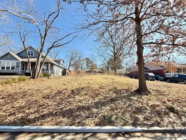 3913 S St Louis Avenue, Tulsa, OK 74105