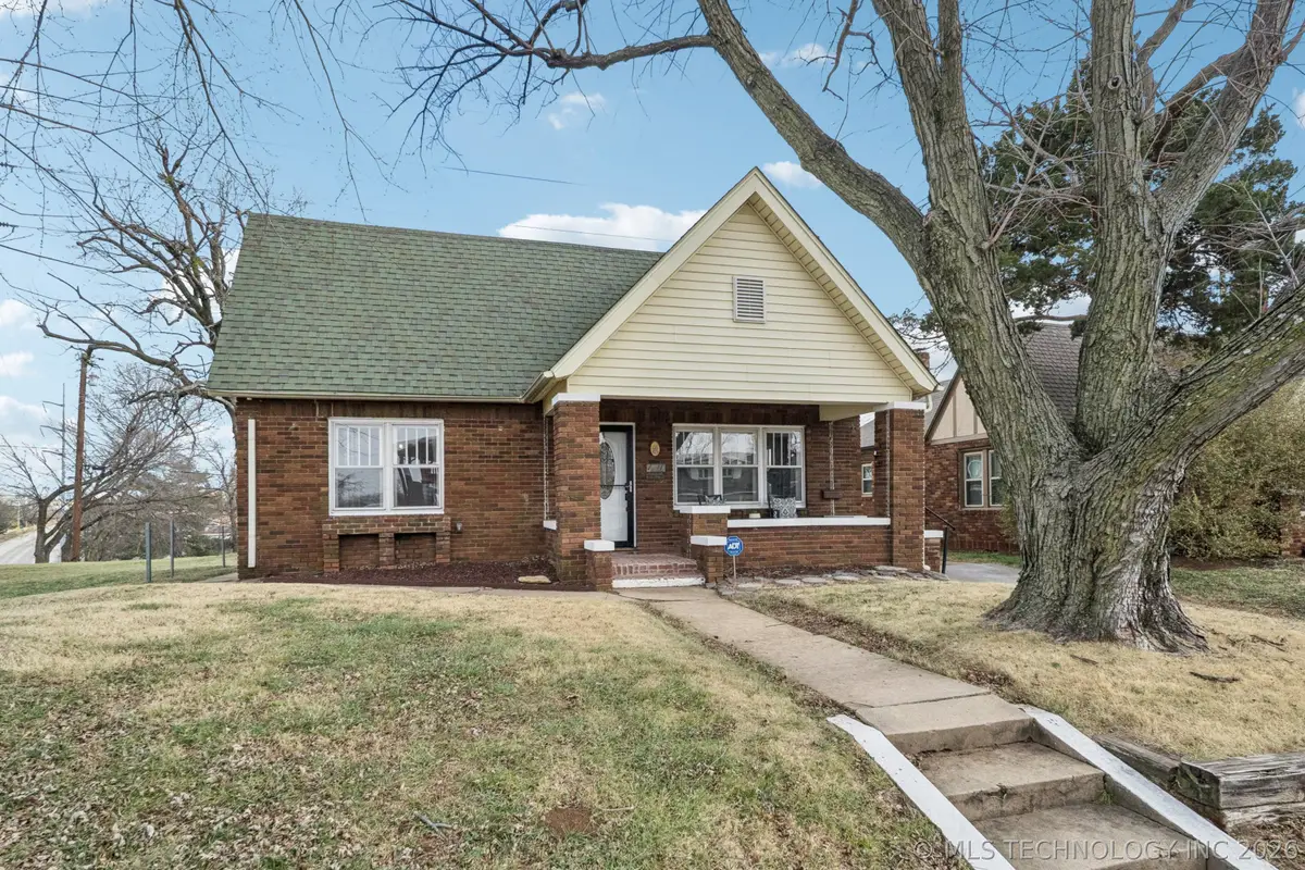 1211 S Jackson Avenue, Tulsa, OK 74127 - #1