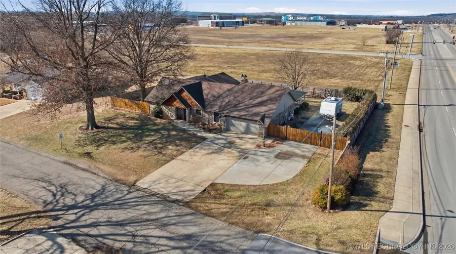 9606 S Maybelle Avenue, Jenks, OK 74037 - #2