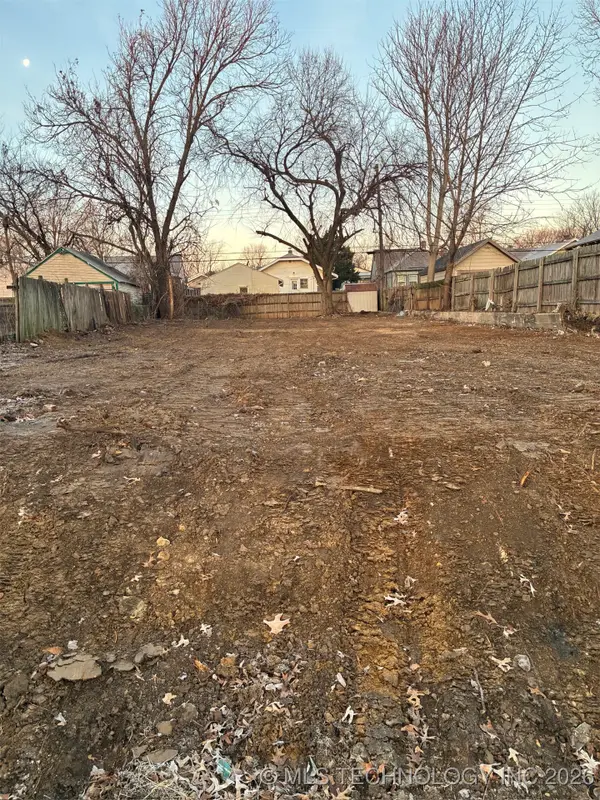 1240 S Gary Place, Tulsa, OK 74104