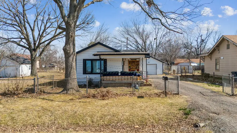 4639 S 32nd West Avenue, Tulsa, OK 74107 - Image #2