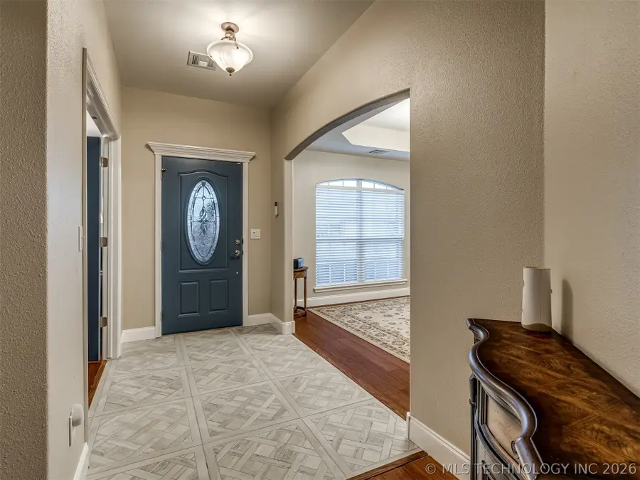 12527 S Ash Avenue, Jenks, OK 74037 - #3