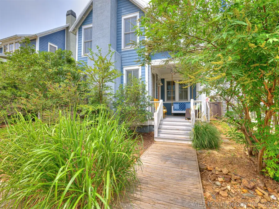 39 Boardwalk Street, Carlton Landing, OK 74432 - #2