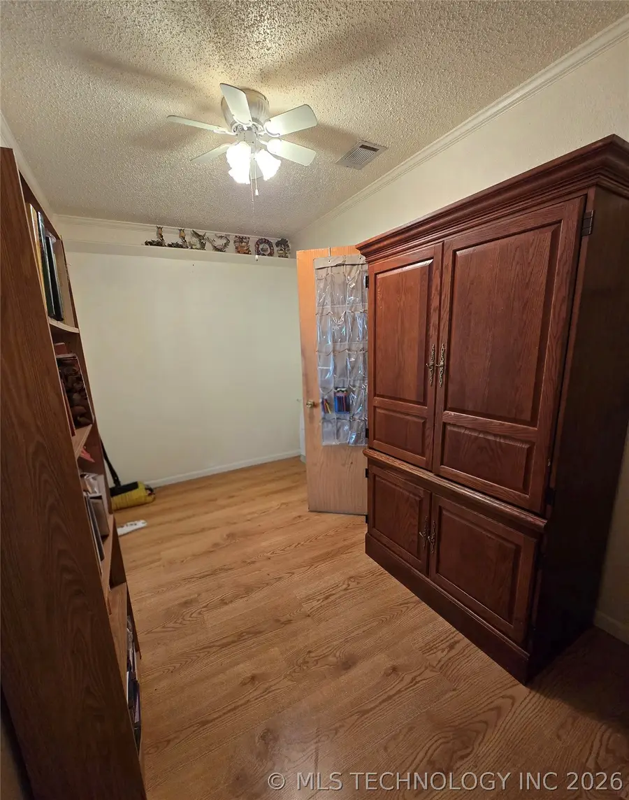 398 Chickasaw Road, Calera, OK 74730 - #3