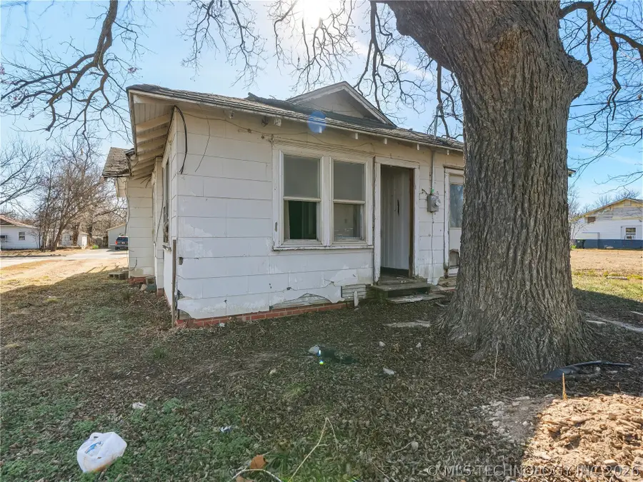 808 W 7th, Ada, OK 74820 - #3