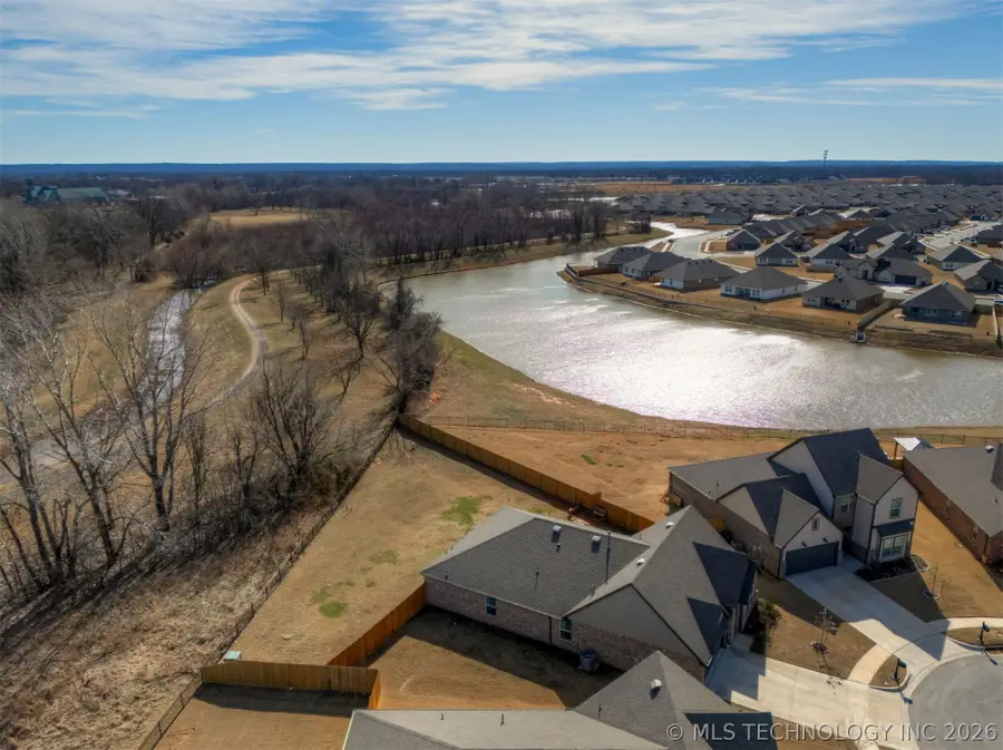 7245 E 154th Street S, Bixby, OK 74008 - #3