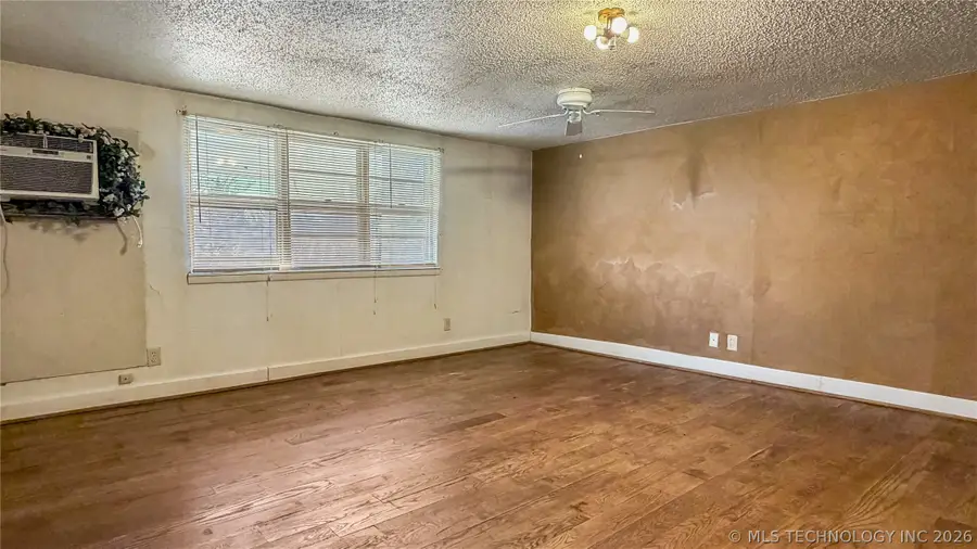 4637 Us Hwy 77, Marietta, OK 73448 - #2