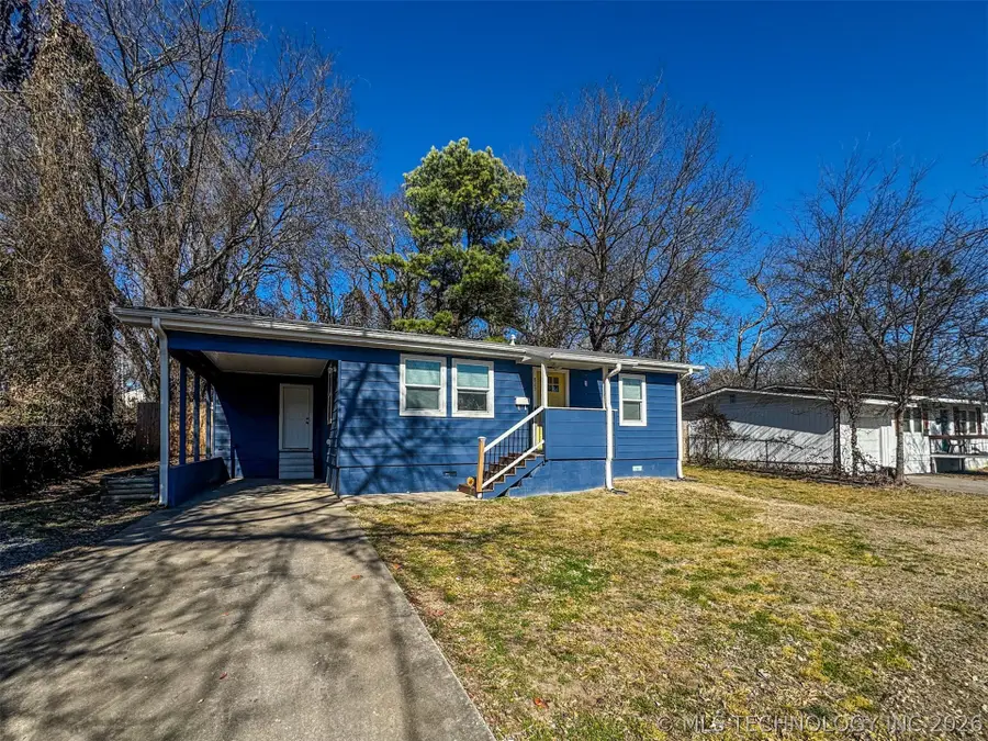 823 E Shawnee Street, Tahlequah, OK 74464 - #2