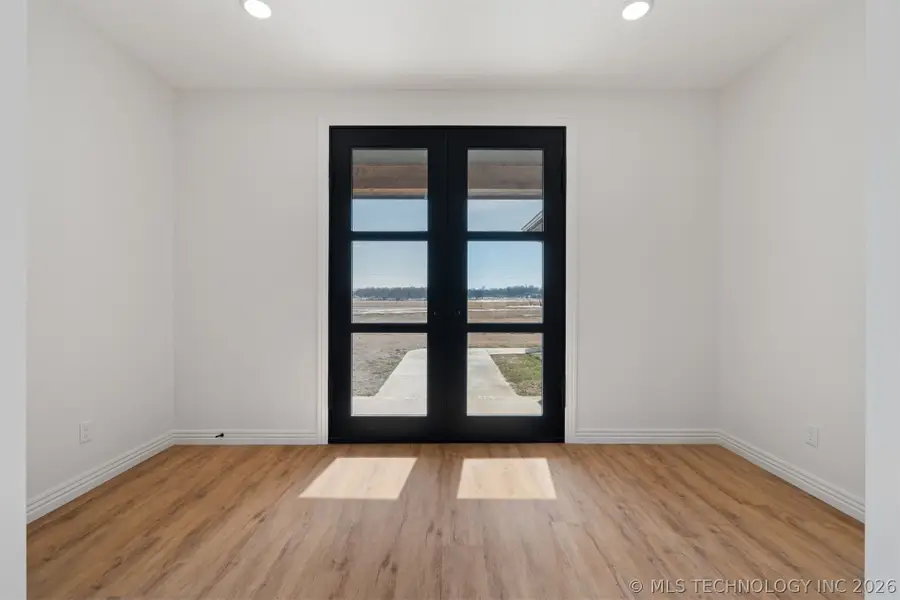 2233 W Drake Road, Sallisaw, OK 74955 - #3