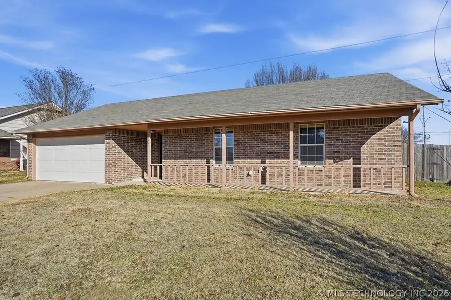 8207 N 128th East Avenue, Owasso, OK 74055 - #2