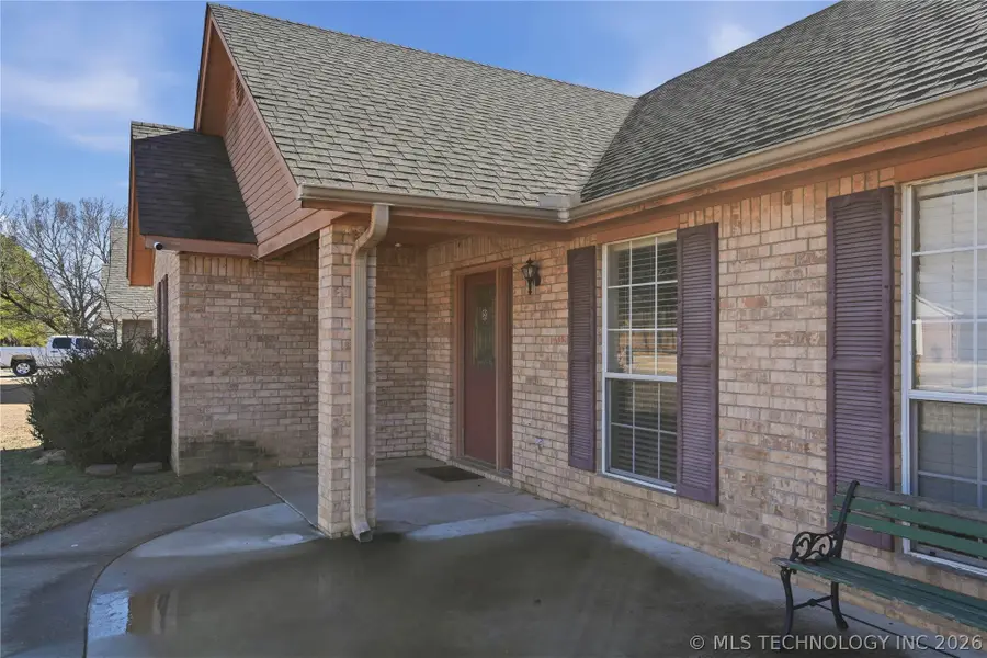 906 Kentucky Derby Drive, Sallisaw, OK 74955 - #2