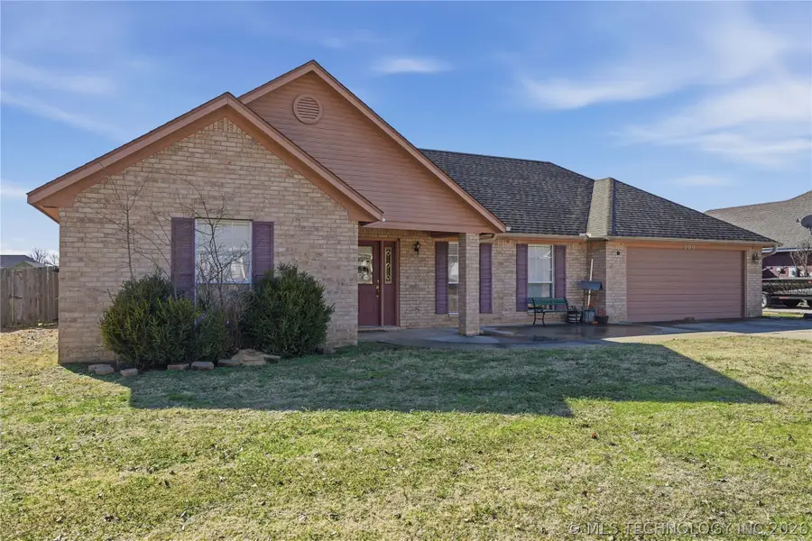 906 Kentucky Derby Drive, Sallisaw, OK 74955 - #3