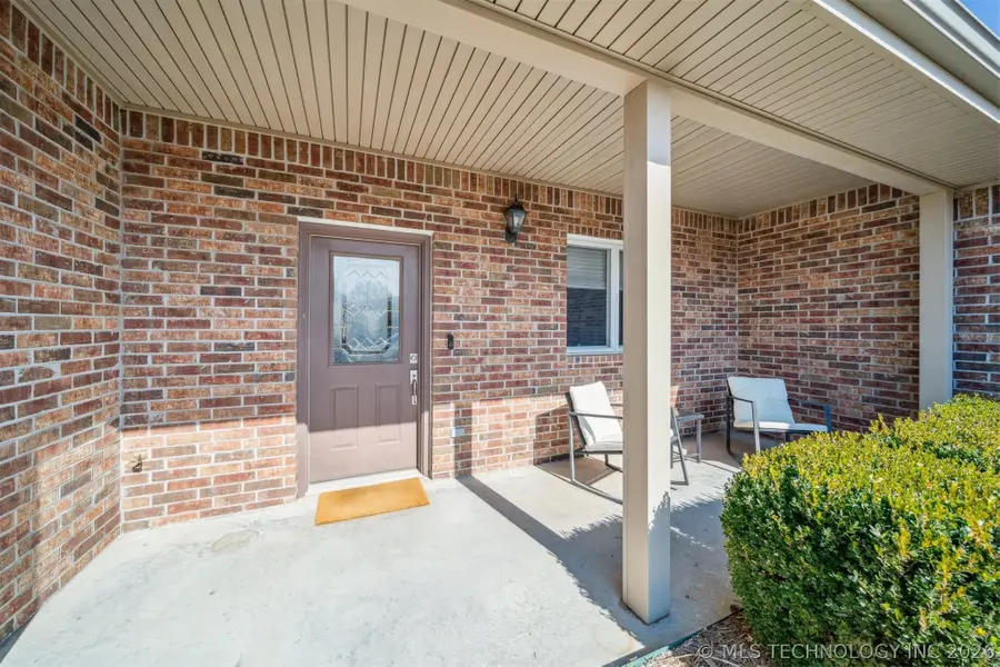 505 St Andrews Circle, Grove, OK 74344 - #2