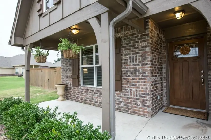 9058 E 136th Place S, Bixby, OK 74008 - #2