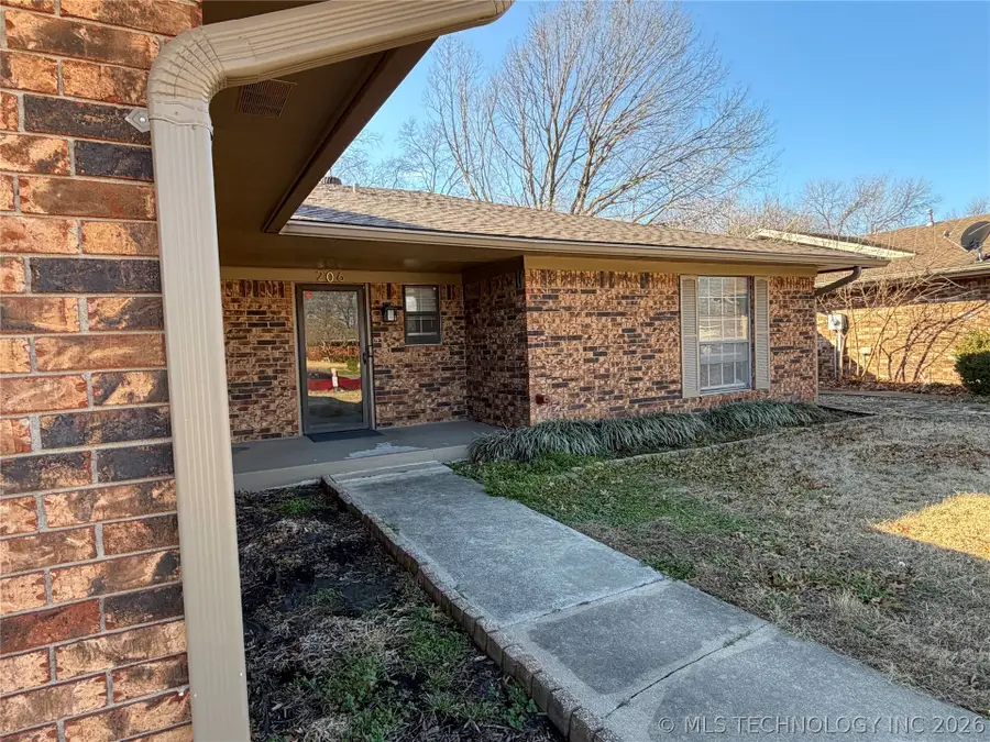 206 Allen Drive, Ardmore, OK 73401 - #3