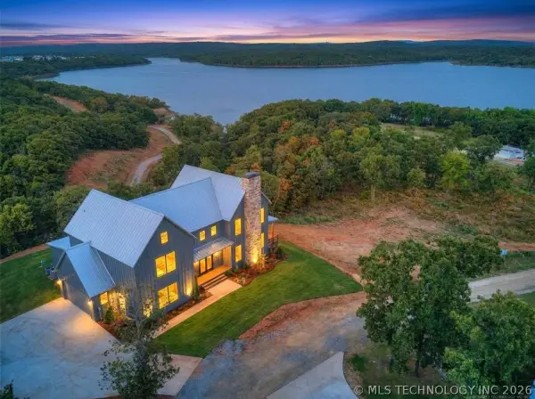 295 Falcon Tree Loop, Eufaula, OK 74432