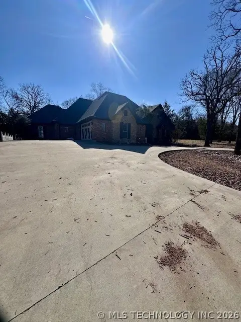 383 Bridlewood Drive, Mead, OK 73449 - #2