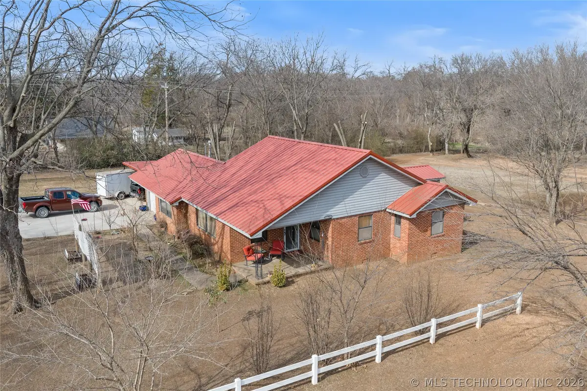 1008 E Jennings, Wynnewood, OK 73098 - #1