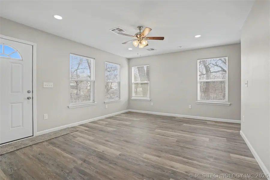 642 E Line Avenue, Sapulpa, OK 74066 - #3