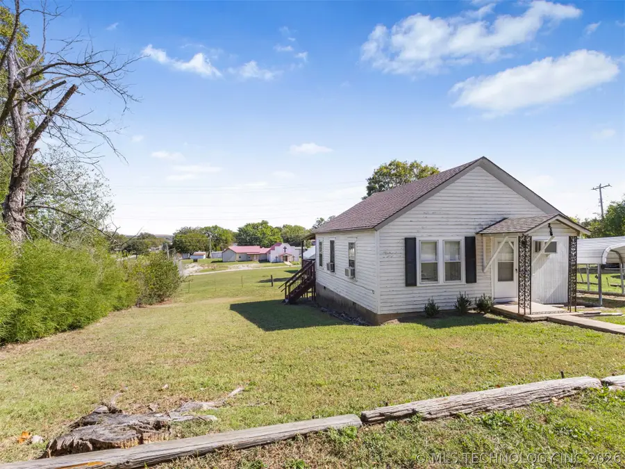 236 N Wilson Street, Fairfax, OK 74637 - #3