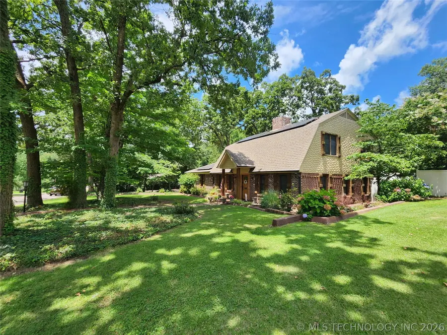 425 E Seneca Street, Tahlequah, OK 74464 - #2