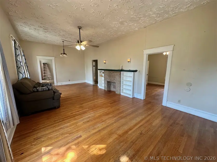 425 N 2nd Street, McAlester, OK 74501 - #3