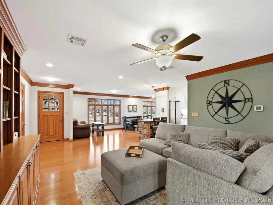 421 Bert Avenue, Pauls Valley, OK 73075 - #3