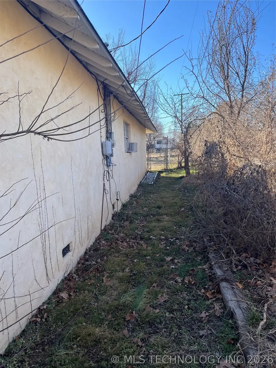 3130 W 58th Street, Tulsa, OK 74107 - #2