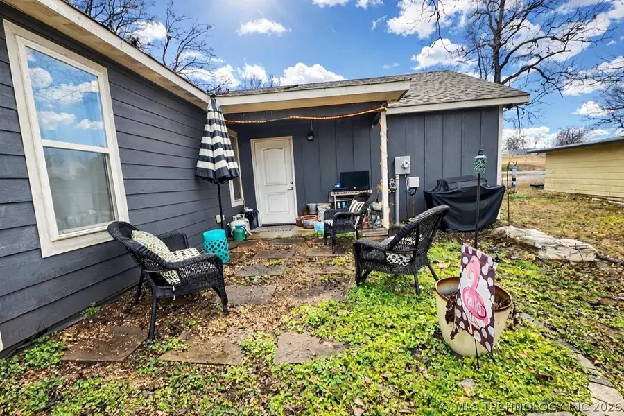 404 E Cottonwood Avenue, Fort Gibson, OK 74434 - #3