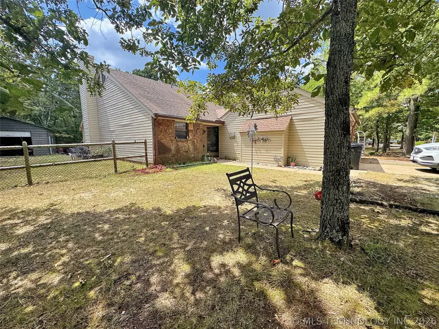 105 Summit Ridge Drive, Tahlequah, OK 74464 - #2