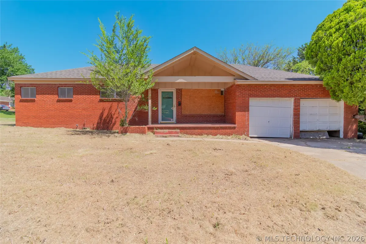 205 W Oak Street, Drumright, OK 74030 - #1