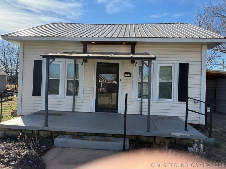 933 E Maple Street, Cushing, OK 74023 - #2