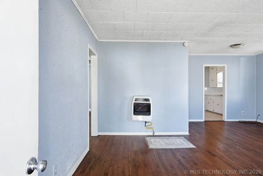 1633 S Maple Avenue, Bartlesville, OK 74003 - #3