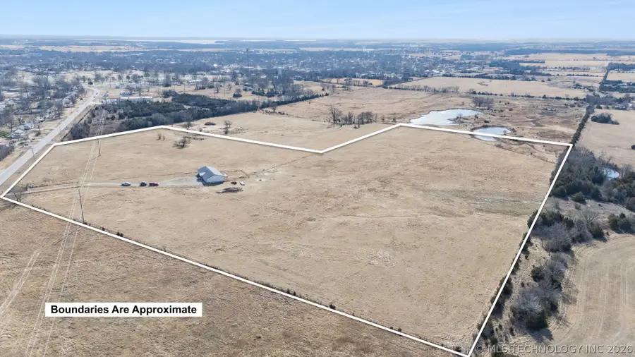 1327 W Davis, Nowata, OK 74048 - #3