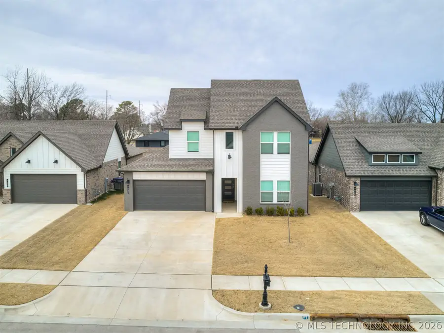 4632 E Chestnut Avenue, Broken Arrow, OK 74011 - #2