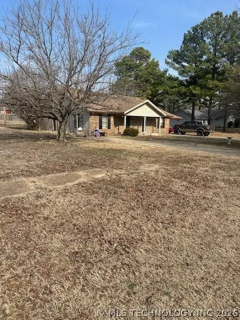 406 Diamond, Holdenville, OK 74848