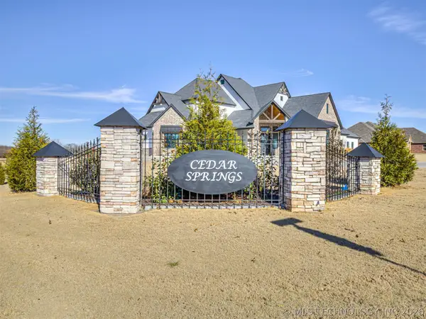 10037 Ratliff Drive, Claremore, OK 74017
