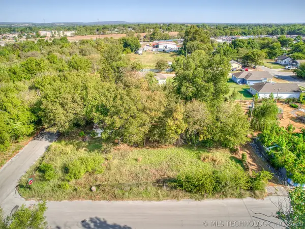 1327 N Rockford Avenue, Tulsa, OK 74106