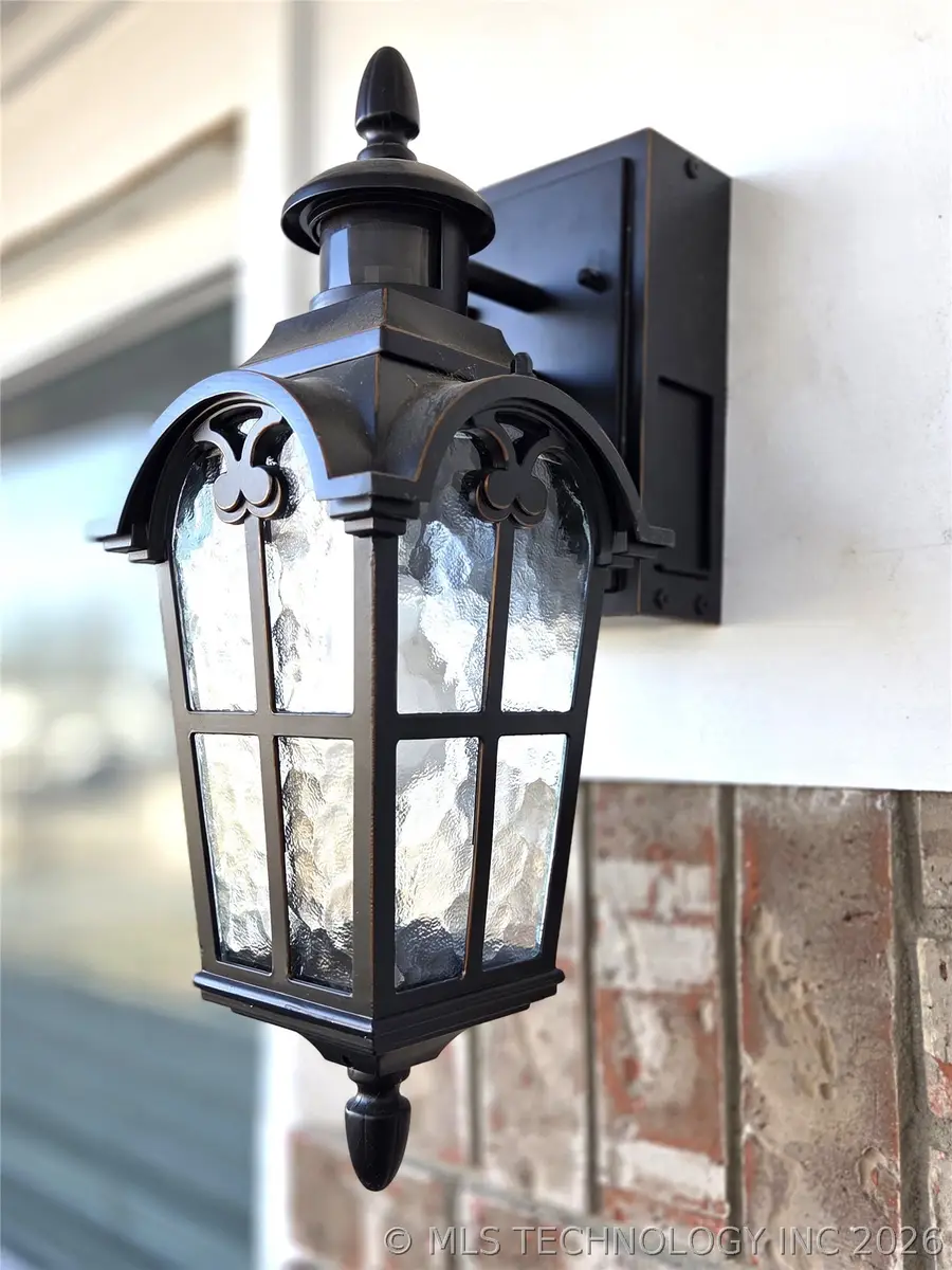 1105 W 16th Street, Claremore, OK 74017 - #2