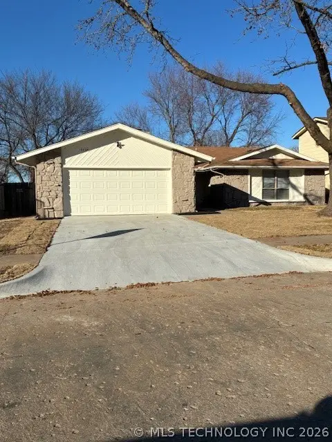 2204 W Boston Street, Broken Arrow, OK 74012 - #1