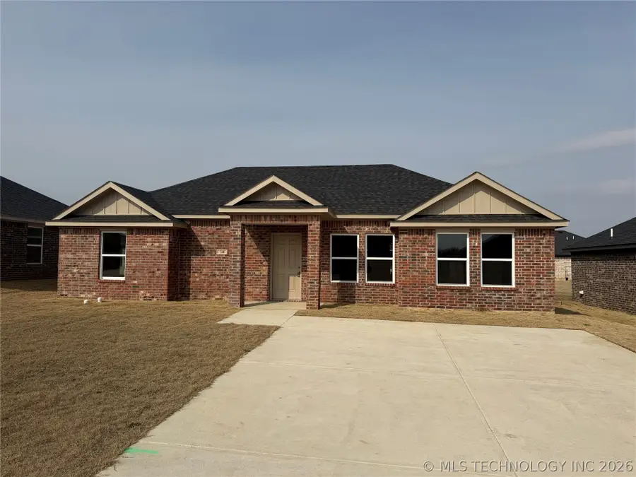 506 Honeysuckle Lane, Madill, OK 73446 - #2