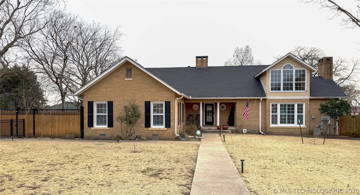 515 W Kings Road, Ada, OK 74820 - #1